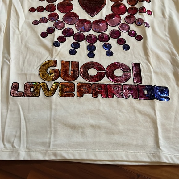 GUCCI Love Parade Fashion Show Tshirt - Picture 3 of 5